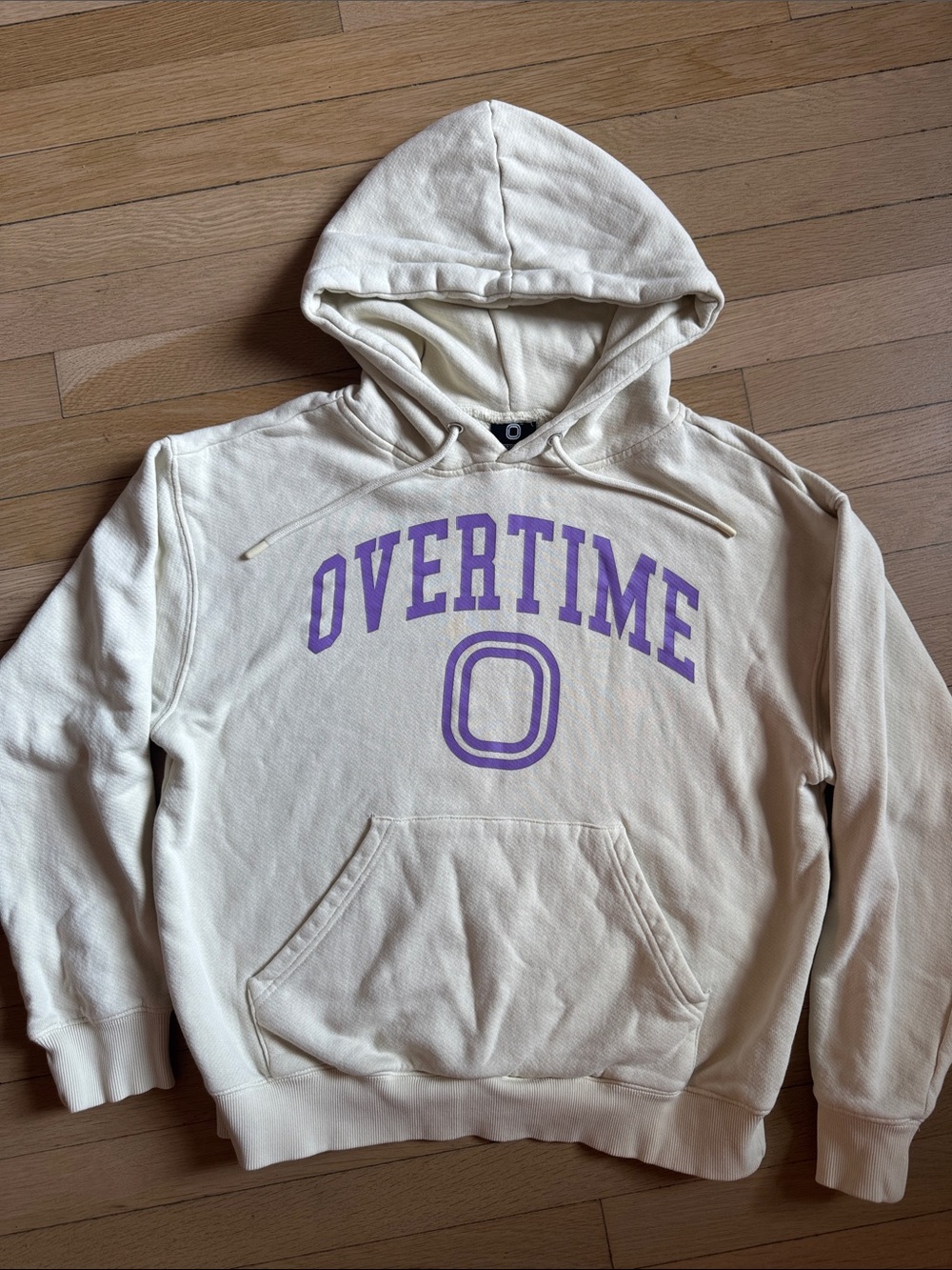 Overtime Classic 2.0 Pullover Hoodie in Cream with Purple Graphic size M